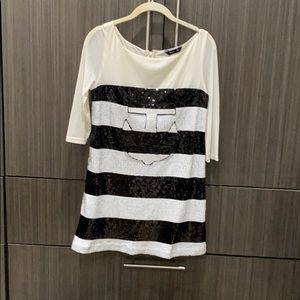 Short stripped dress